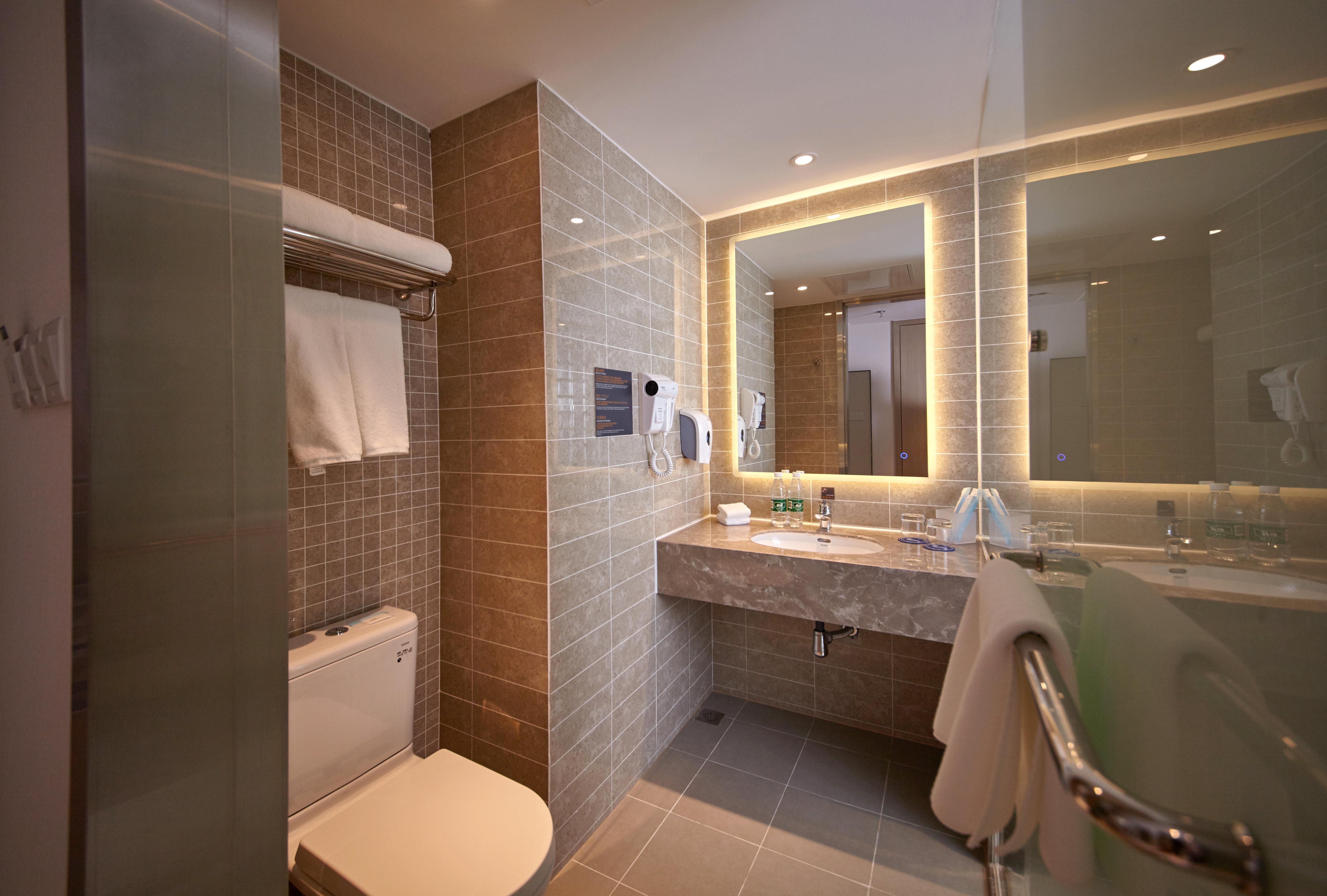 Holiday Inn Express Shenyang Tawan, An Ihg Hotel Екстериор снимка