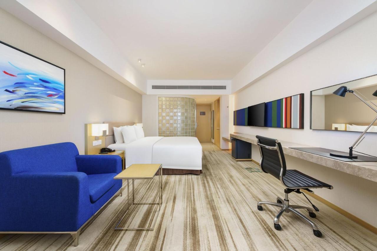 Holiday Inn Express Shenyang Tawan, An Ihg Hotel Екстериор снимка
