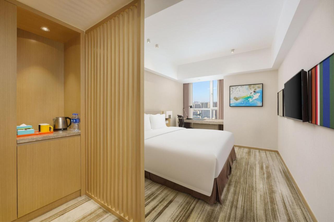 Holiday Inn Express Shenyang Tawan, An Ihg Hotel Екстериор снимка