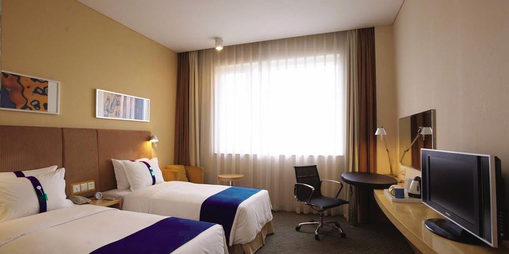 Holiday Inn Express Shenyang Tawan, An Ihg Hotel Екстериор снимка