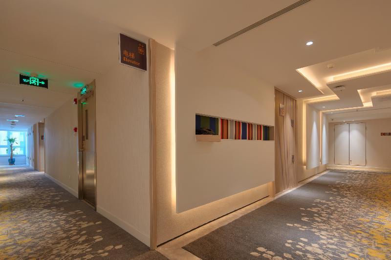Holiday Inn Express Shenyang Tawan, An Ihg Hotel Екстериор снимка